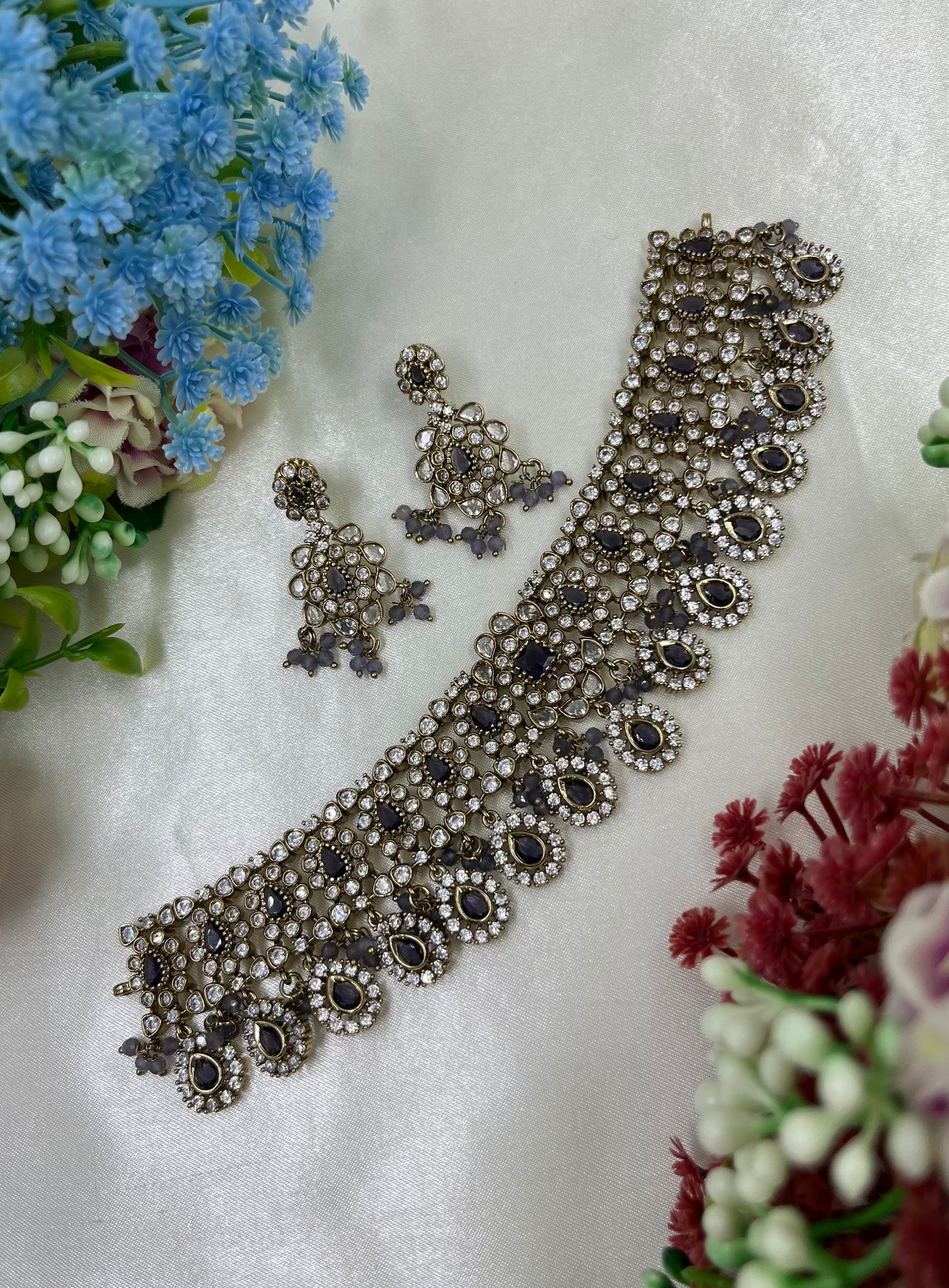 VICTORIAN HYDRO CHOKER NECKLACE