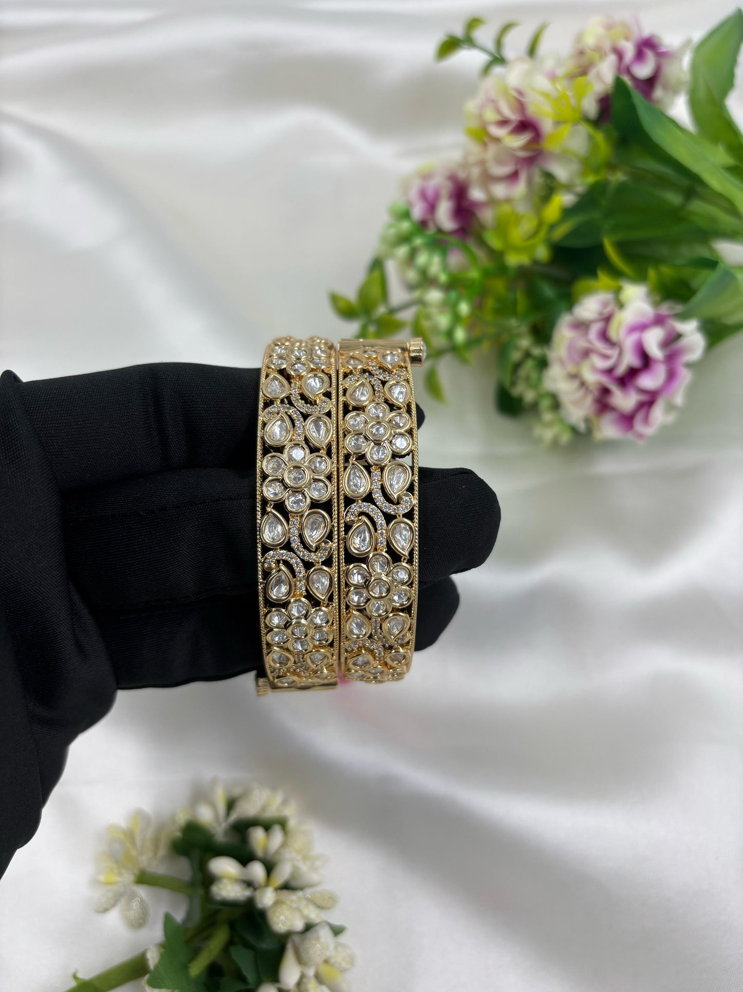 Komal Moissanite Kundan Premium Bangles Set