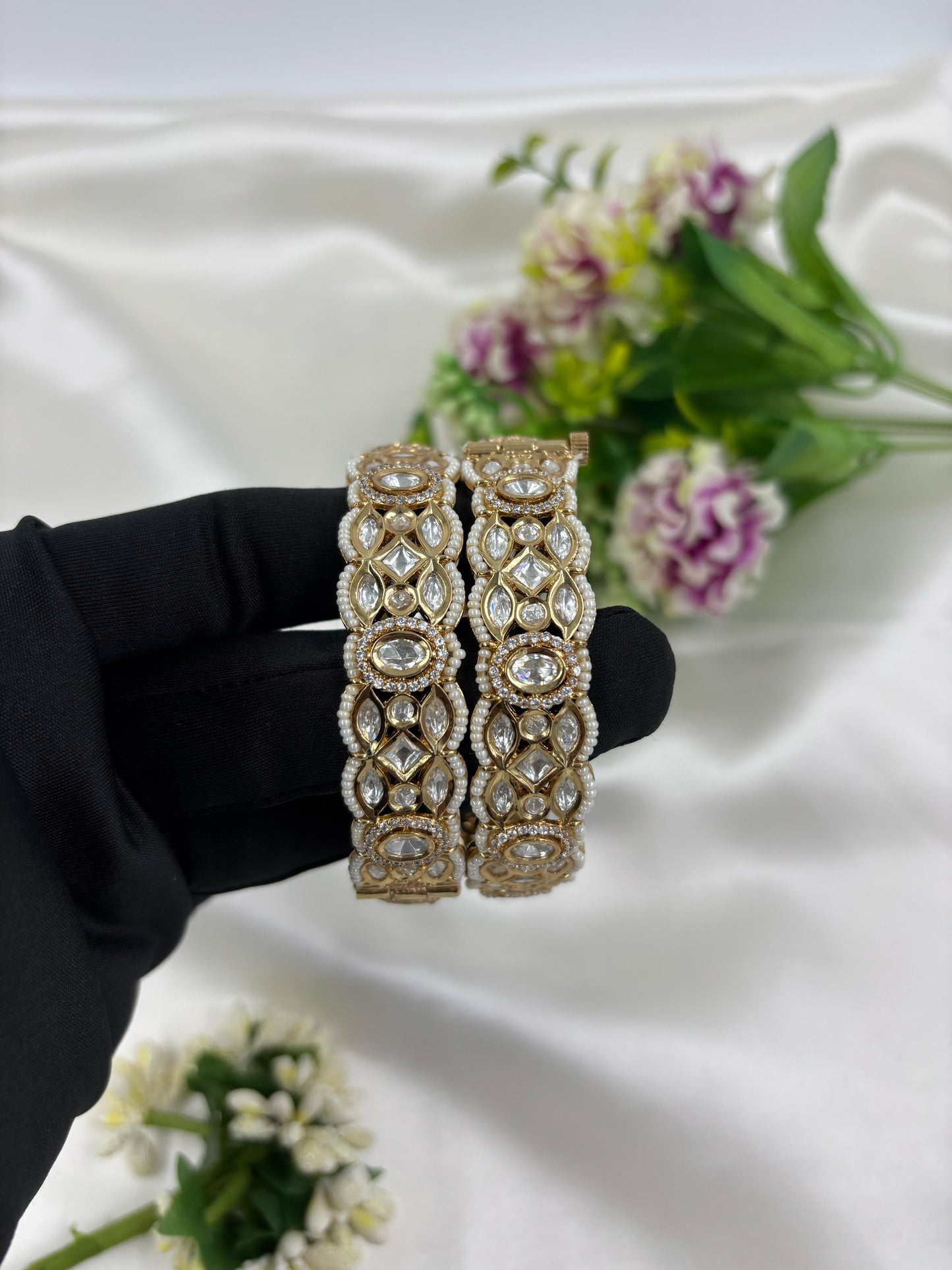 Dehna Moissanite Kundan Premium Bangles Set