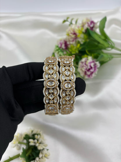 Dehna Moissanite Kundan Premium Bangles Set