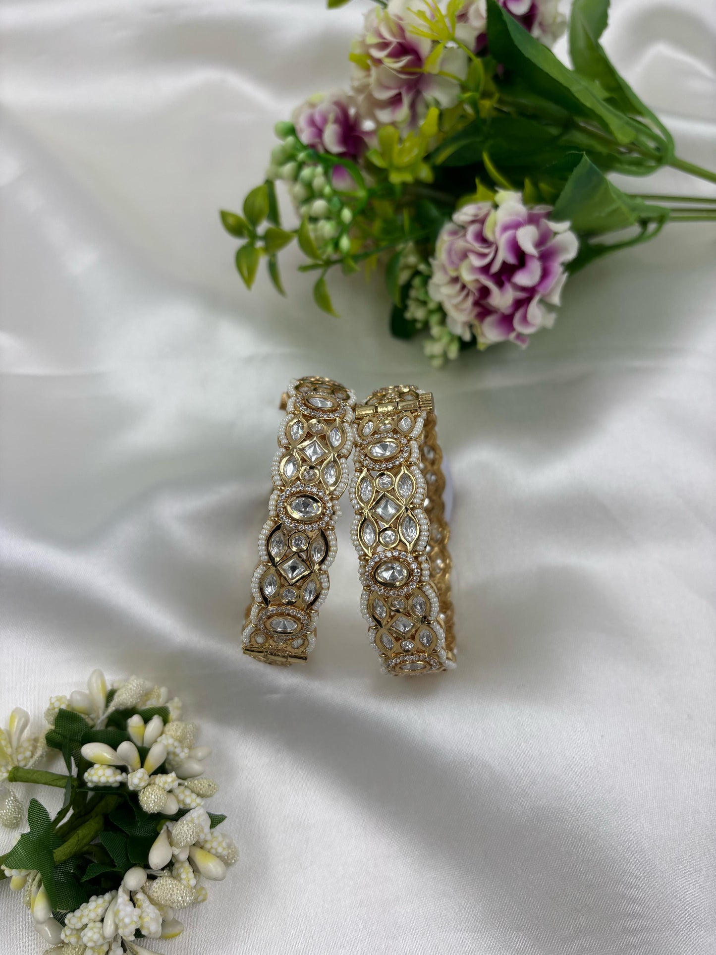 Dehna Moissanite Kundan Premium Bangles Set
