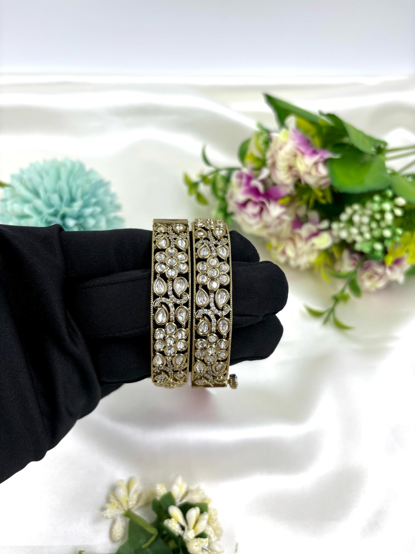 Rubi Moissanite Kundan Premium Bangles Set