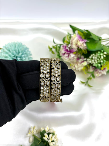 Rubi Moissanite Kundan Premium Bangles Set
