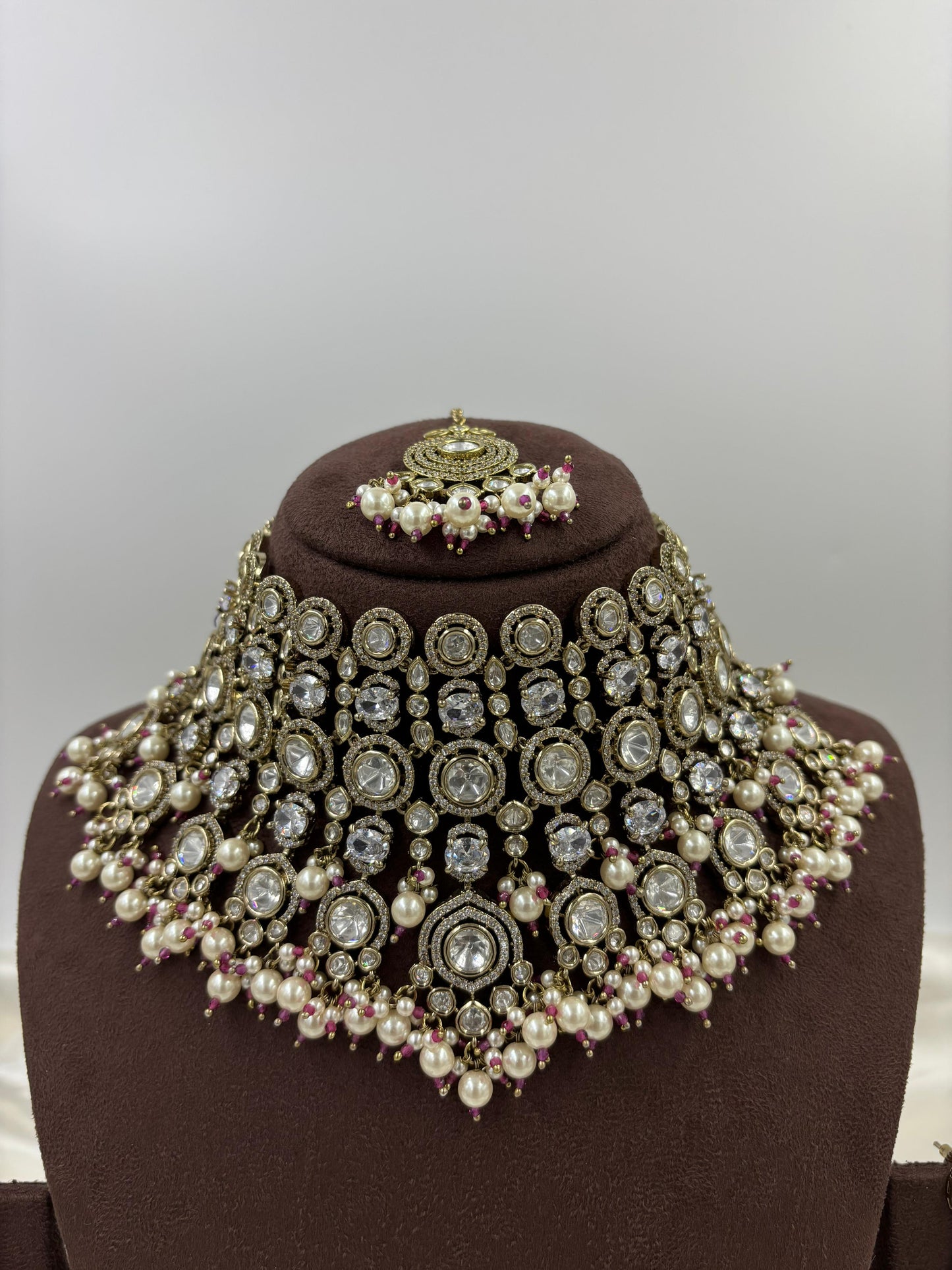 Rivia Premium Moissanite Kundan Semi Bridal Set