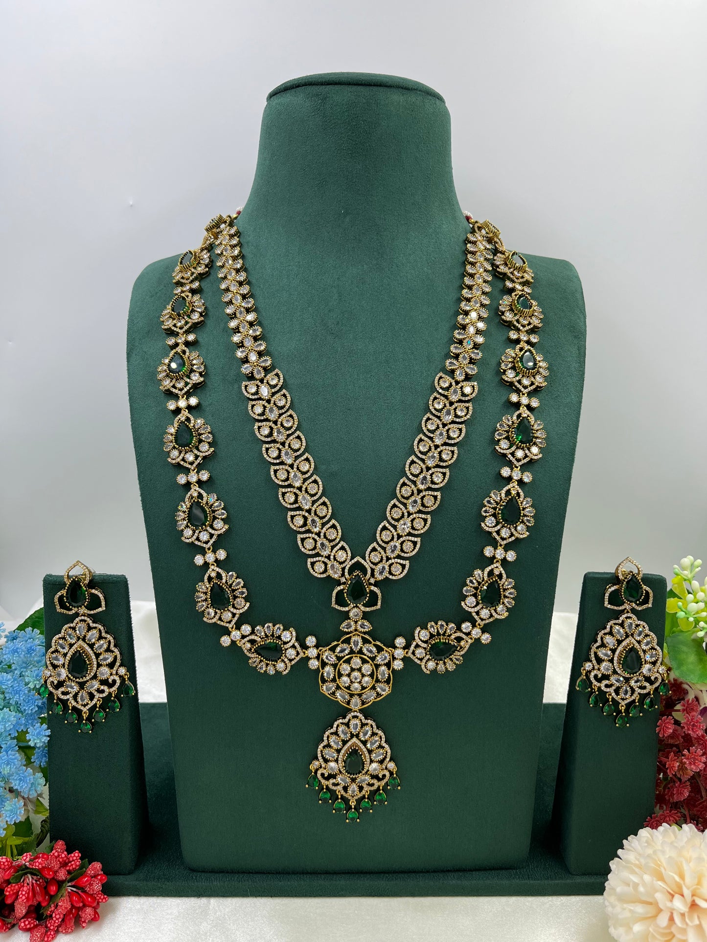 Razia Premium Victorian Long Necklace