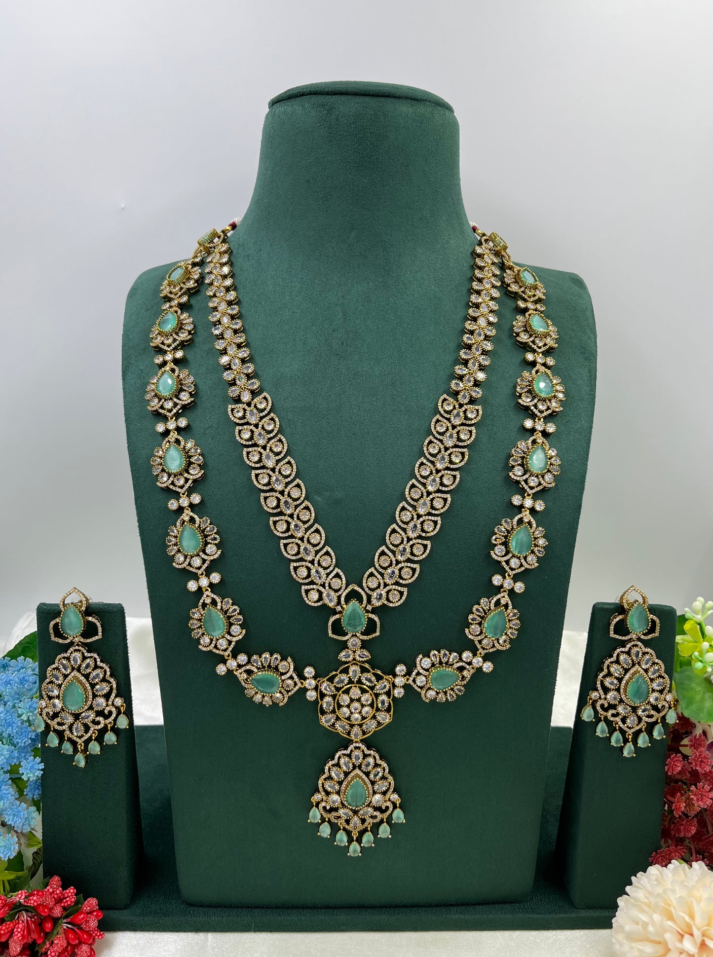 Razia Premium Victorian Long Necklace