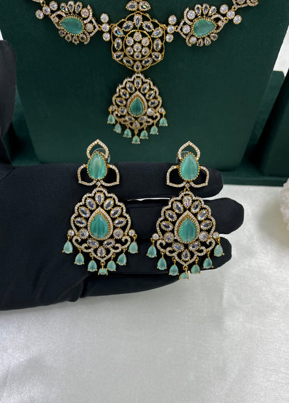 Razia Premium Victorian Long Necklace