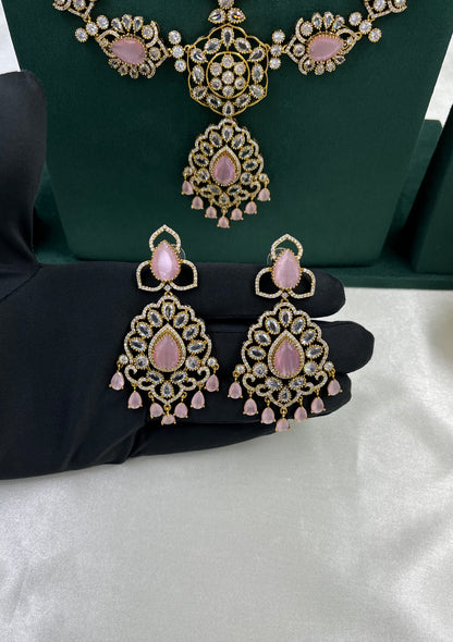 Razia Premium Victorian Long Necklace