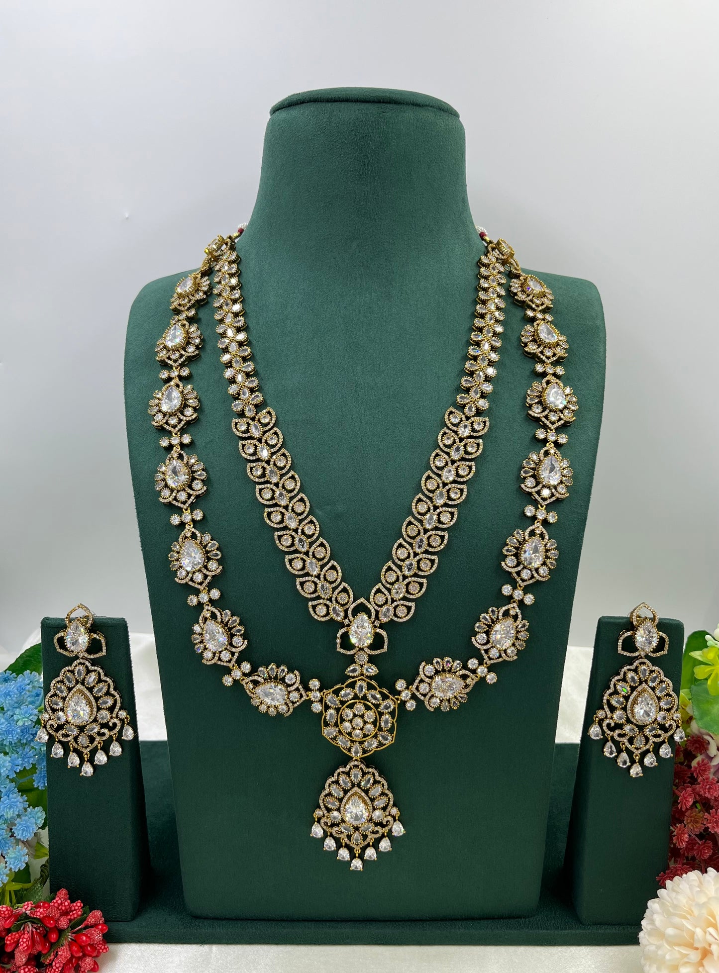 Razia Premium Victorian Long Necklace