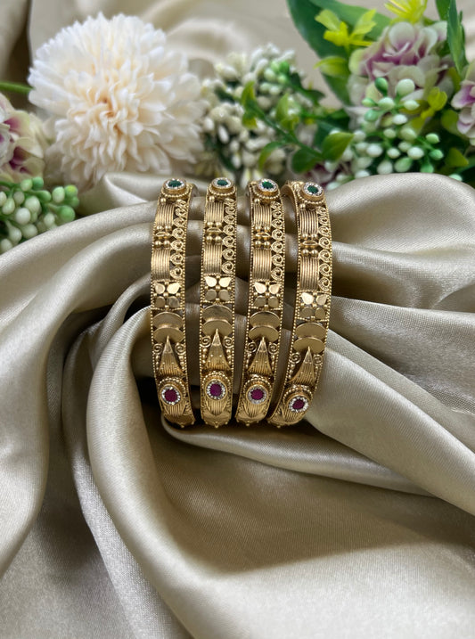 Zenith Rajwadi Four Pic Pearl Bangles