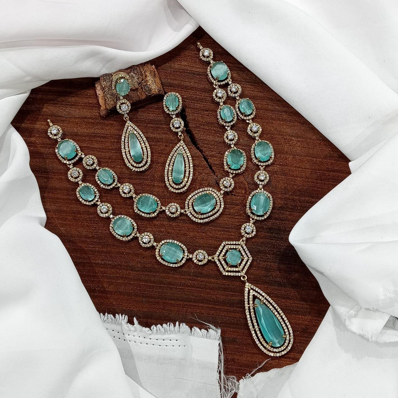 Kritika Elegant Layers Victorian Necklace Set