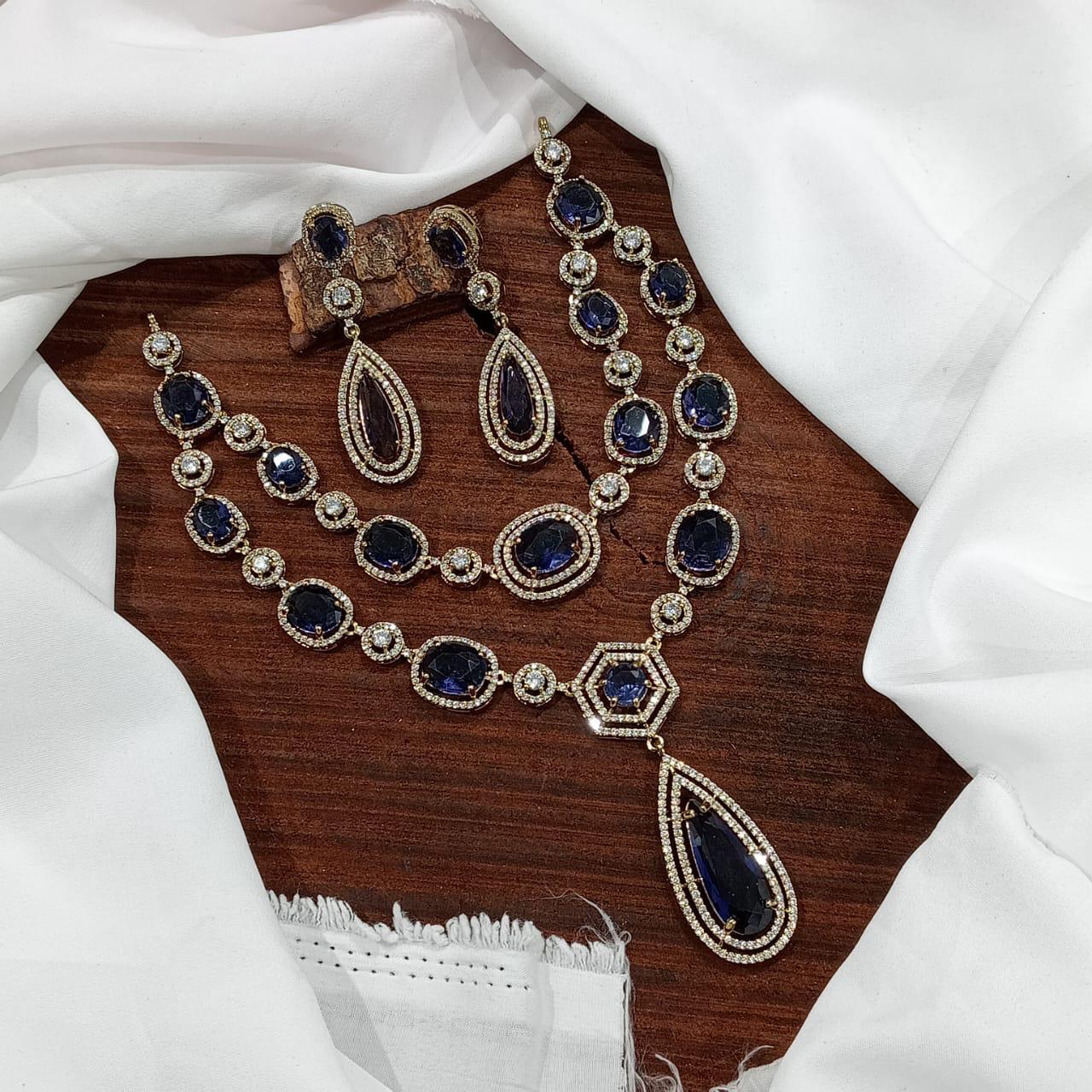 Kritika Elegant Layers Victorian Necklace Set