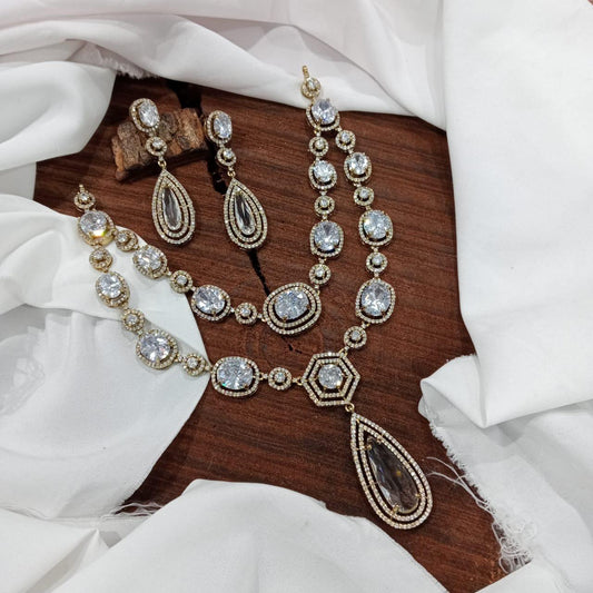 Kritika Elegant Layers Victorian Necklace Set