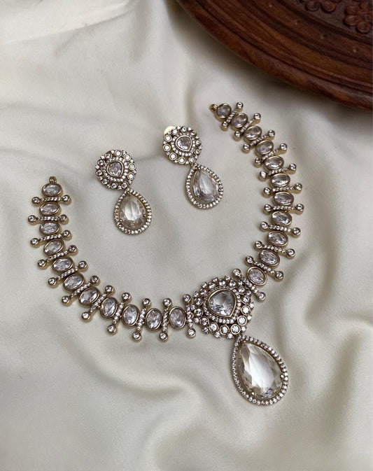 Viva Drop Victorian Necklace set