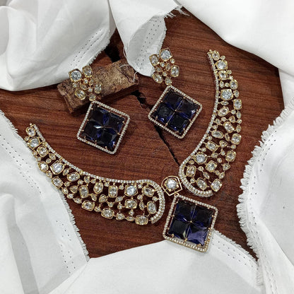 Vim Square Victorian Necklace Set