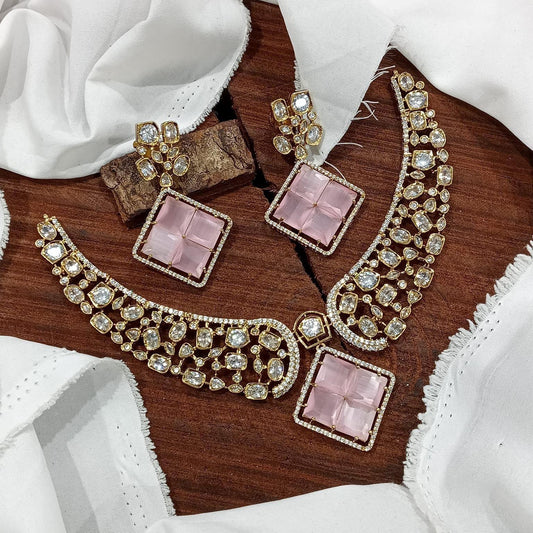 Vim Square Victorian Necklace Set