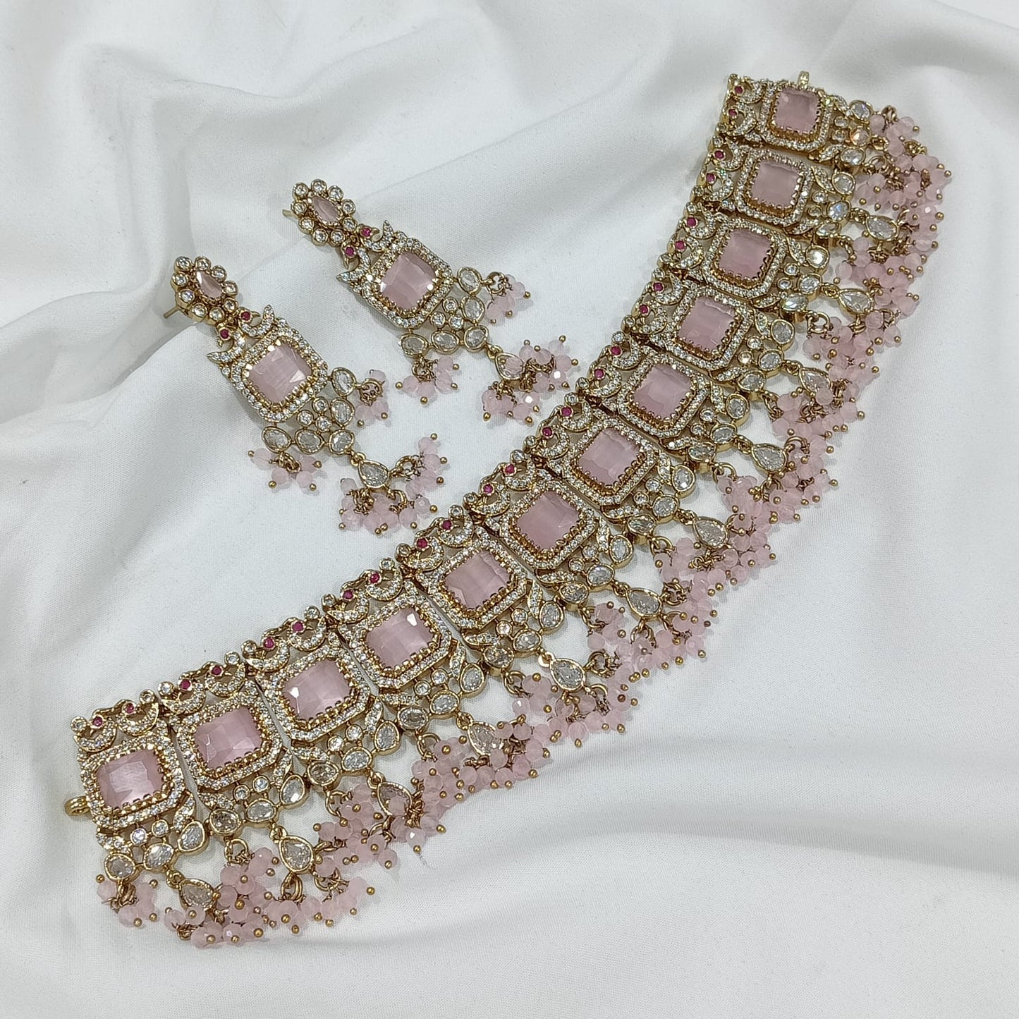 Nivisha Victorian Choker Necklace Set