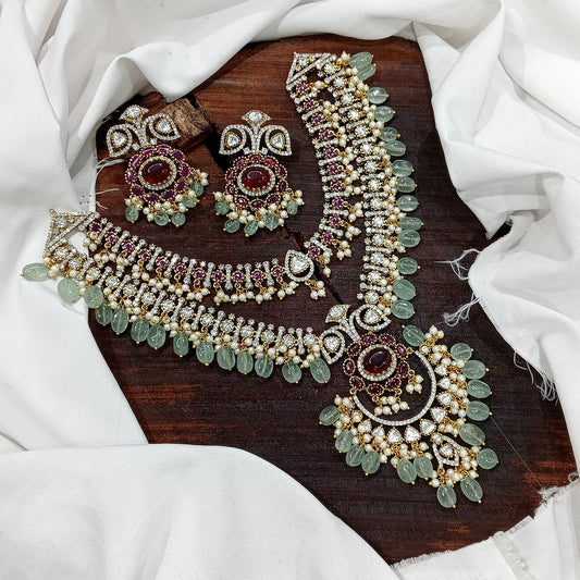 Niharika Pearl Victorian Necklace Set