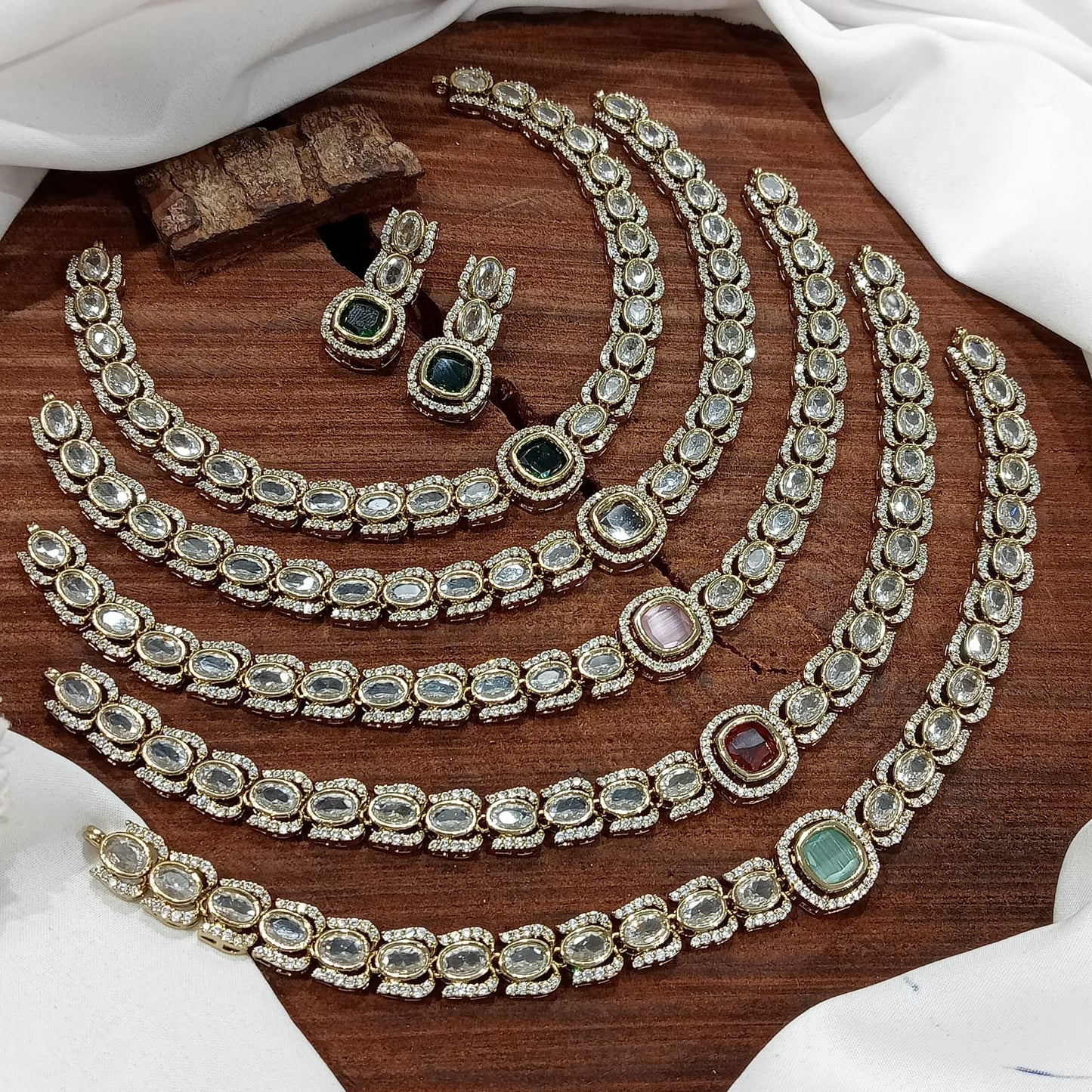 Sem Delicate Victorian Necklace Set