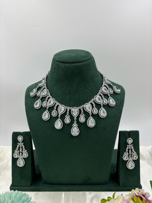 Ovi Multi Teardrop Necklace Set