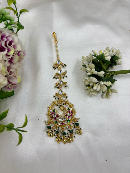 Keerthi Premium Pachi Kundan Tika