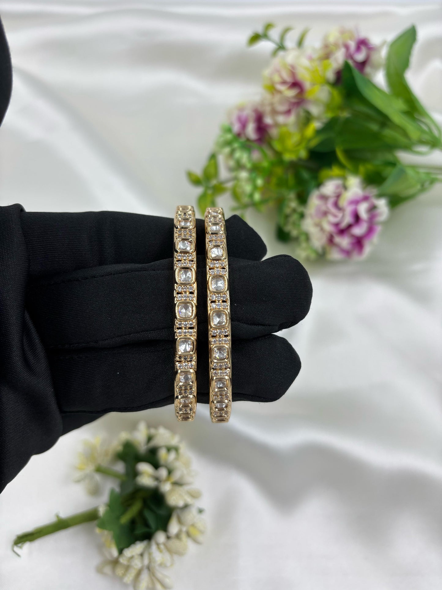 Jiya Moissanite Kundan Premium Bangles Set