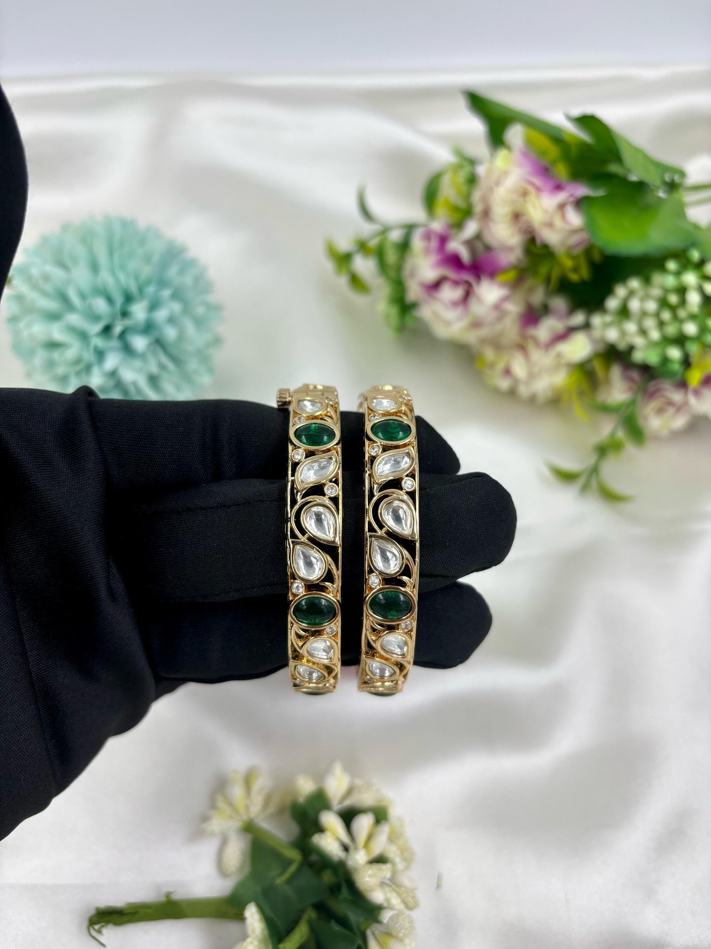 Kavya Moissanite Kundan Premium Bangles Set