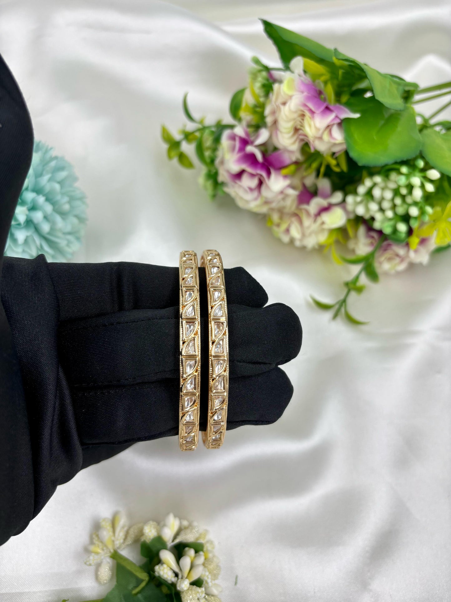 Sahana Moissanite Kundan Premium Bangles Set