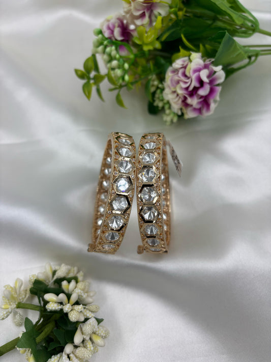 Rovi Moissanite Kundan Premium Bangles Set