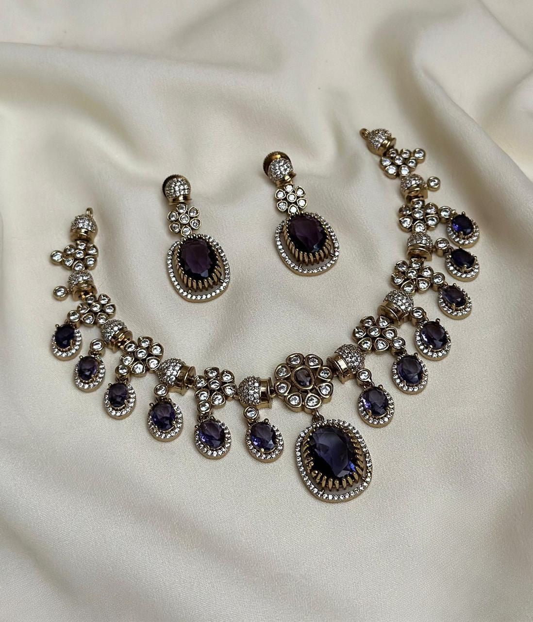 Zia Drop Victorian Necklace Setq