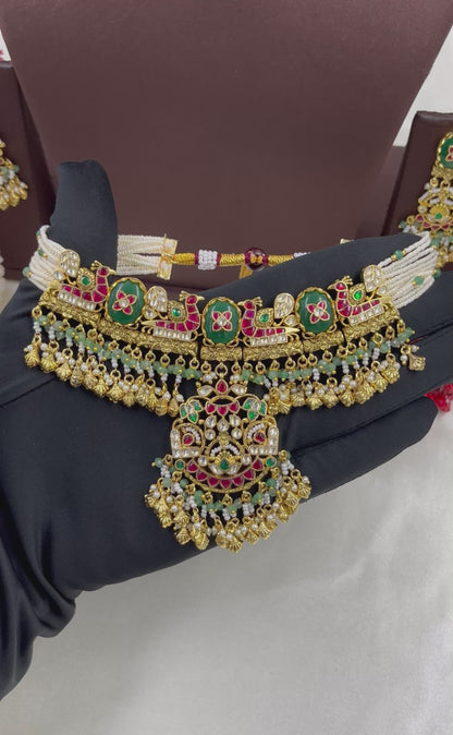 Anvi Pachi Kundan Choker