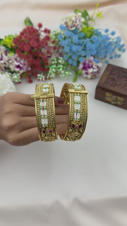 Pratiksha Traditional Bangles (Openable)