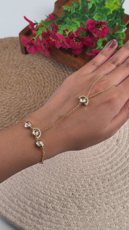 Shruti Moissanite Hath Panja