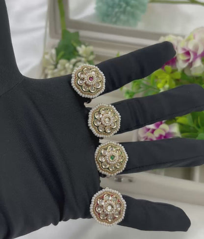 Amaze Premium Moissanite Kundan Fingering