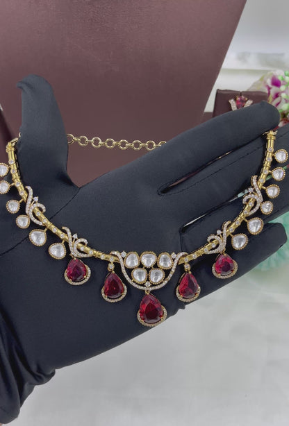 Suri Moissanite Halsi Necklace