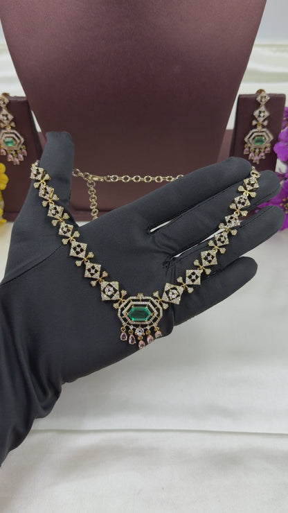 Hema Victorian Premium Necklace