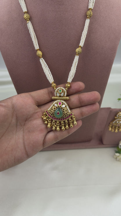 Dipali Chorski Necklace Set