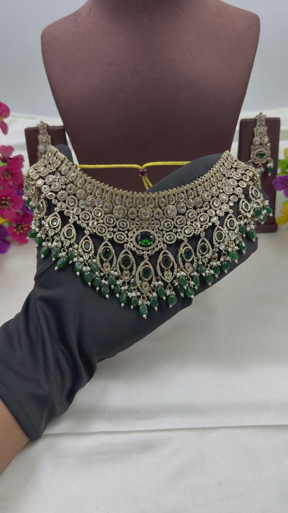 Vinita Victorian Choker Necklace Set