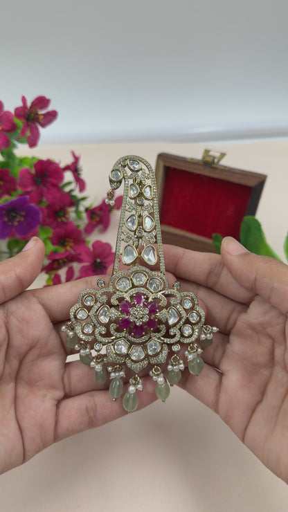Tanirika Victorian Kalangi