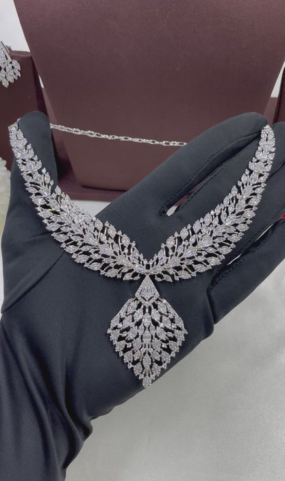 Netra American Dimond Necklace