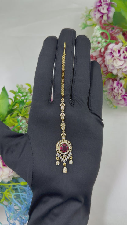 Diya Victorian Mang Tika