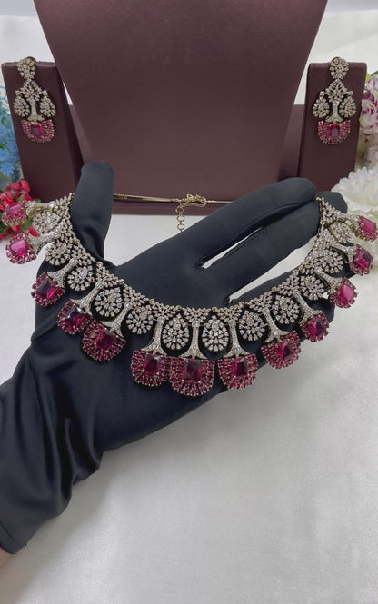 Tanvi Victorian American Dimond Necklace