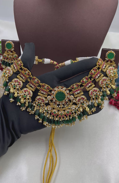 Manisha Pachi Kundan Necklace