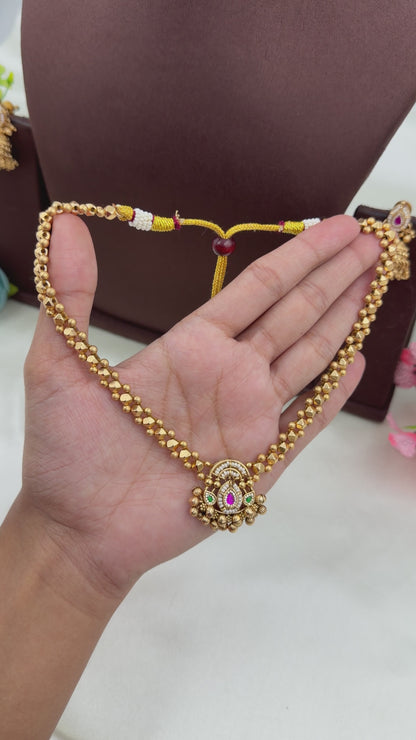 Vinita Chorski Necklace Set
