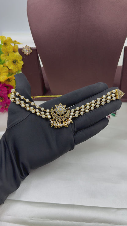 Chaitali Victorian Choker