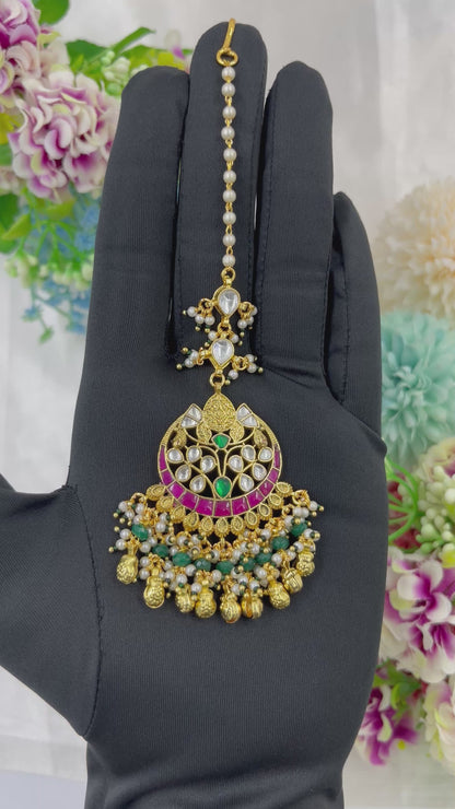 Mohini Pachi Kundan Mang Tika