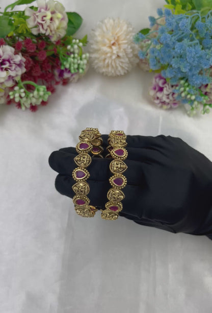 Yashi Lakshmi Temple Bangles