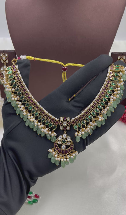 Juhi Victorian Necklace