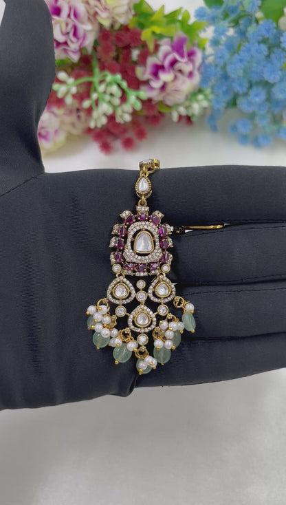 Nitanshi Victorian Mang Tika