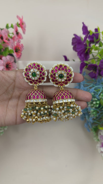 Vibhawari Pachi Kundan Jhumka